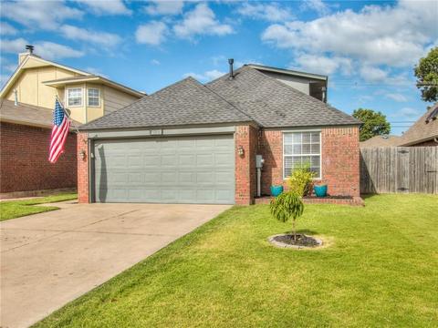 2109 Lakecrest Dr, Moore, OK 73170 photo 2