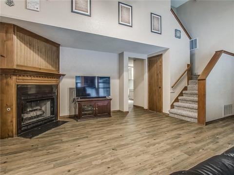 2109 Lakecrest Dr, Moore, OK 73170 photo 5