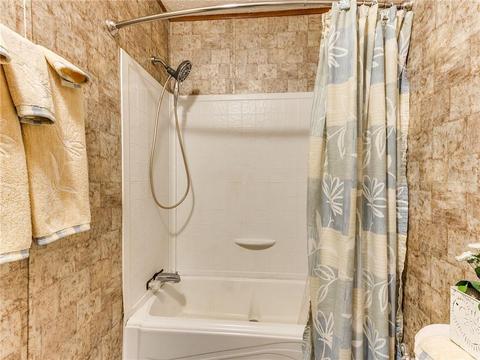 2058 E Sooner Rd, Tuttle, OK 73089 photo 21
