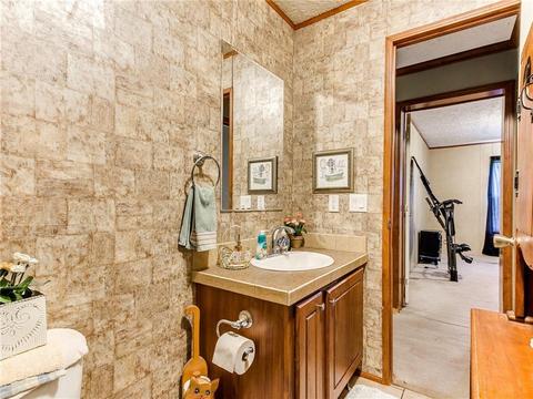2058 E Sooner Rd, Tuttle, OK 73089 photo 19