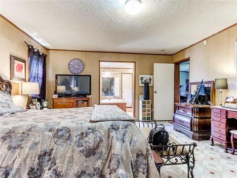 2058 E Sooner Rd, Tuttle, OK 73089 photo 23