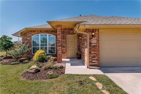 2100 Timbercrest Pl, Norman, OK 73071 photo 1