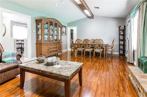 1112 NW 7th Pl, Moore, OK 73170 photo 5