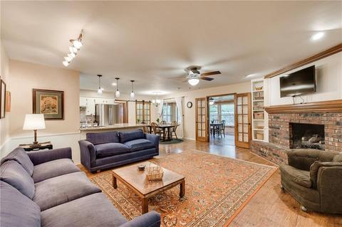 916 E 10th St, Edmond, OK 73034 photo 8