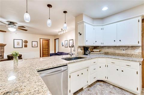 916 E 10th St, Edmond, OK 73034 photo 16