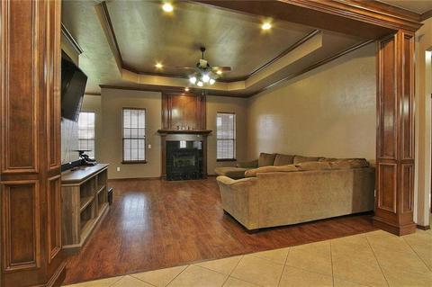 305 E Mobile Ter, Mustang, OK 73064 photo 7