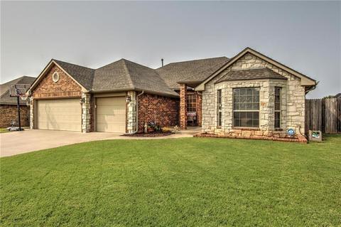 305 E Mobile Ter, Mustang, OK 73064 photo 2