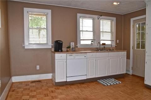1015 E Noble Ave, Guthrie, OK 73044 photo 12