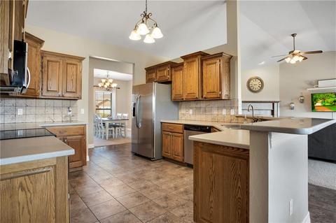 1820 Foxtail Cir, Altus, OK 73521 photo 12