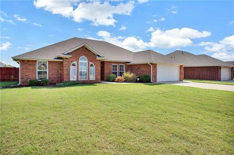 1820 Foxtail Cir, Altus, OK 73521 photo 2