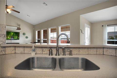 1820 Foxtail Cir, Altus, OK 73521 photo 15