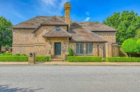 2 Windbrook Sq, Norman, OK 73072 photo 1