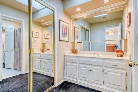 2 Windbrook Sq, Norman, OK 73072 photo 17