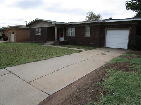 620 Martha St, Altus, OK 73521 photo 1
