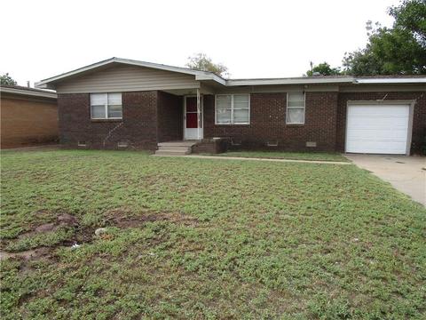 620 Martha St, Altus, OK 73521 photo 2