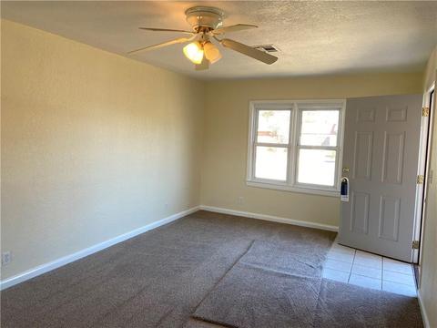 1204 E Cherry St, Altus, OK 73521 photo 5