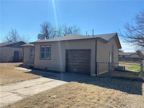 1204 E Cherry St, Altus, OK 73521 photo 3