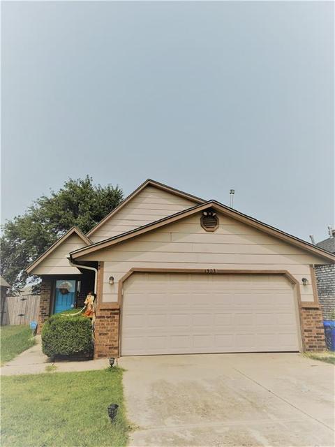 1503 SW 20th St, Moore, OK 73170 photo 1