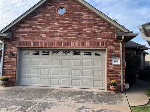 981 Pinebrooke Ct, Norman, OK 73072 photo 1