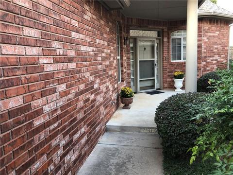 981 Pinebrooke Ct, Norman, OK 73072 photo 2