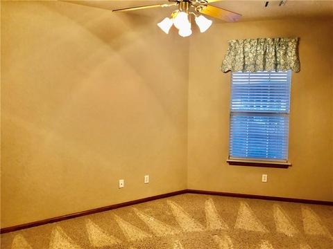 981 Pinebrooke Ct, Norman, OK 73072 photo 11