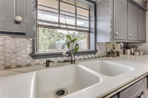 218 E Cherry Ave, Yukon, OK 73099 photo 15