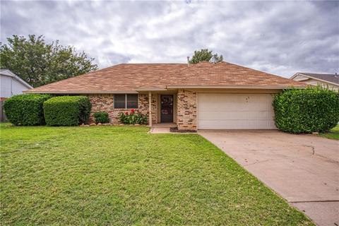 2405 N Robin St, Altus, OK 73521 photo 1