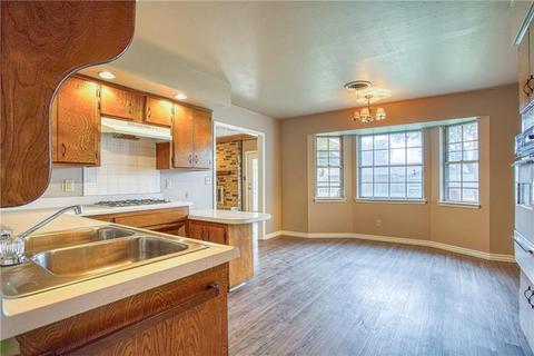 2405 N Robin St, Altus, OK 73521 photo 12