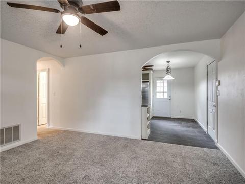 504 S Pine St, Guthrie, OK 73044 photo 8