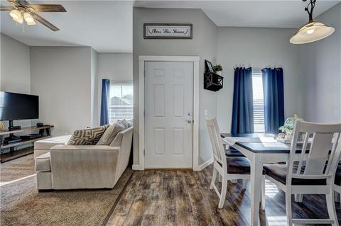 2117 Lonnie Ln, Moore, OK 73170 photo 4