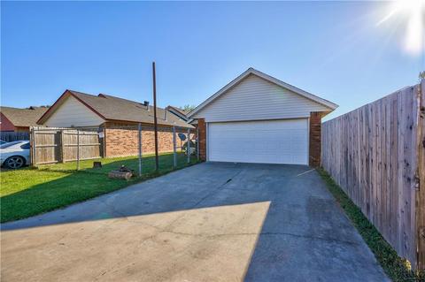 2117 Lonnie Ln, Moore, OK 73170 photo 28