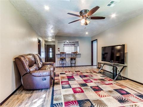 125 Pickard Dr, Mcloud, OK 74851 photo 3