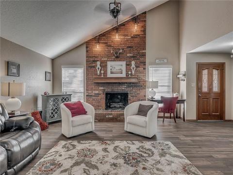 1721 Davinbrook Dr, Norman, OK 73072 photo 5
