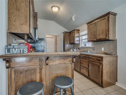 4234 Macys Pl, Moore, OK 73160 photo 10