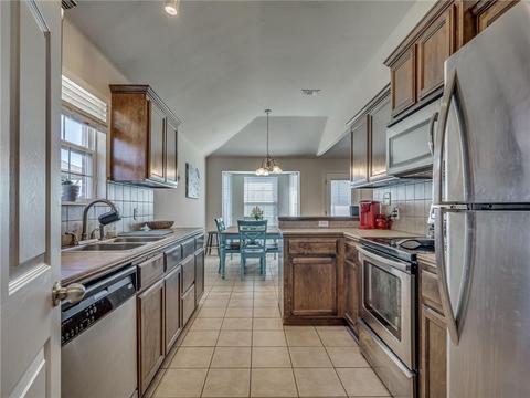 4234 Macys Pl, Moore, OK 73160 photo 12