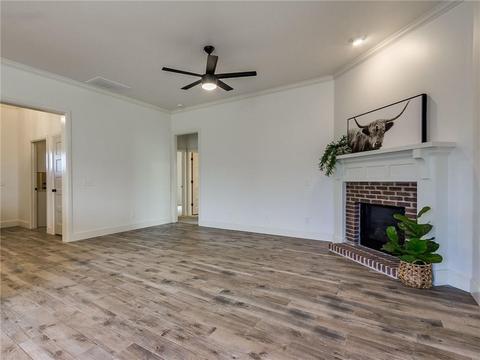 2101 Cox Ln, Moore, OK 73160 photo 12