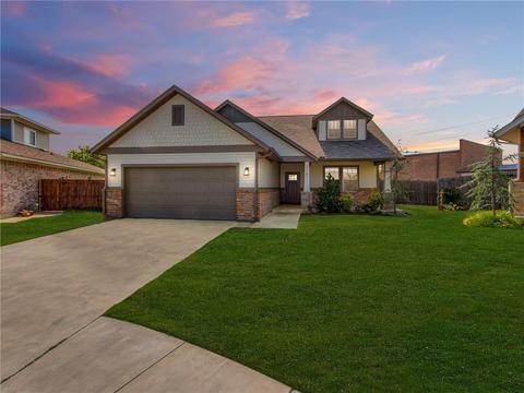 2101 Cox Ln, Moore, OK 73160 photo 1