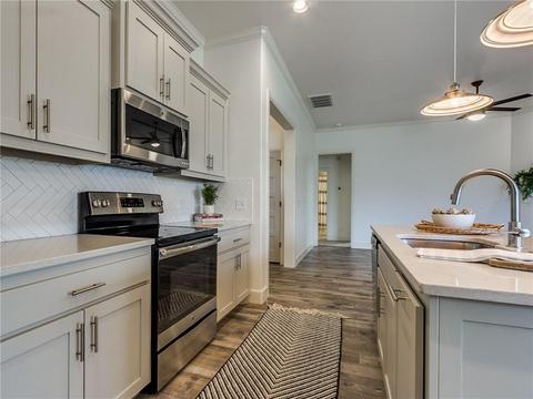 2101 Cox Ln, Moore, OK 73160 photo 9