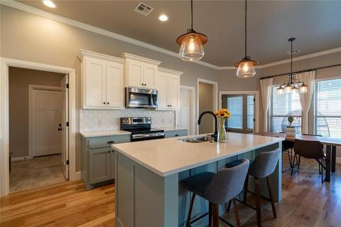 2113 Cox Ln, Moore, OK 73160 photo 8
