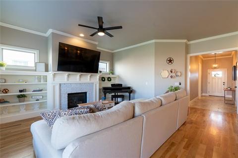 2113 Cox Ln, Moore, OK 73160 photo 3