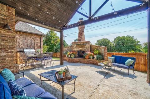 2716 Roaring Fork Trl, Edmond, OK 73034 photo 3