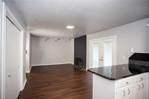 213 SE 34th St, Moore, OK 73160 photo 7