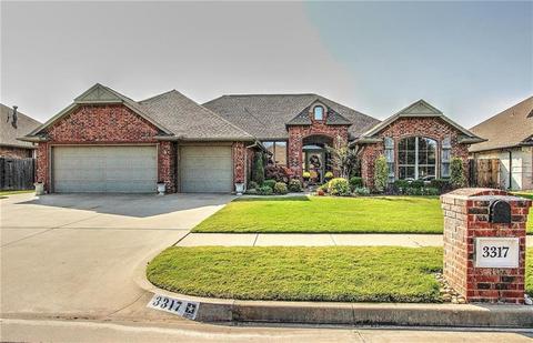 3317 Cypress Ct, Moore, OK 73170 photo 2
