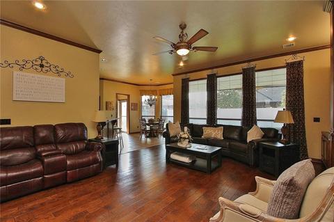 3317 Cypress Ct, Moore, OK 73170 photo 11