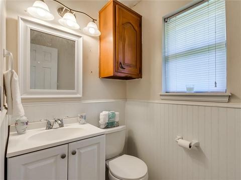 880 S Hampton Rd, Harrah, OK 73045 photo 18