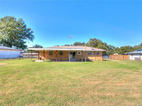 880 S Hampton Rd, Harrah, OK 73045 photo 5
