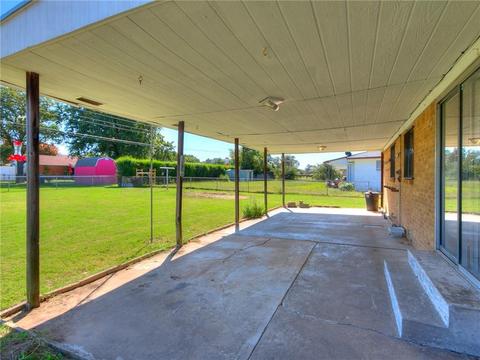880 S Hampton Rd, Harrah, OK 73045 photo 3
