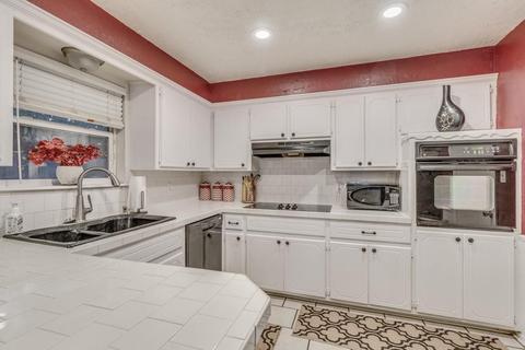 1708 Rolling Stone Dr, Norman, OK 73071 photo 7