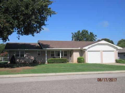 903 N Harrison Ave, Harrah, OK 73045 photo 1