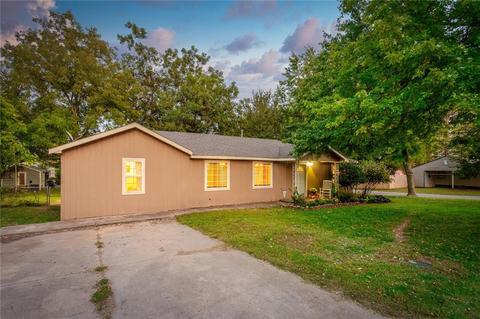 406 SW 2nd St, Tuttle, OK 73089 photo 4